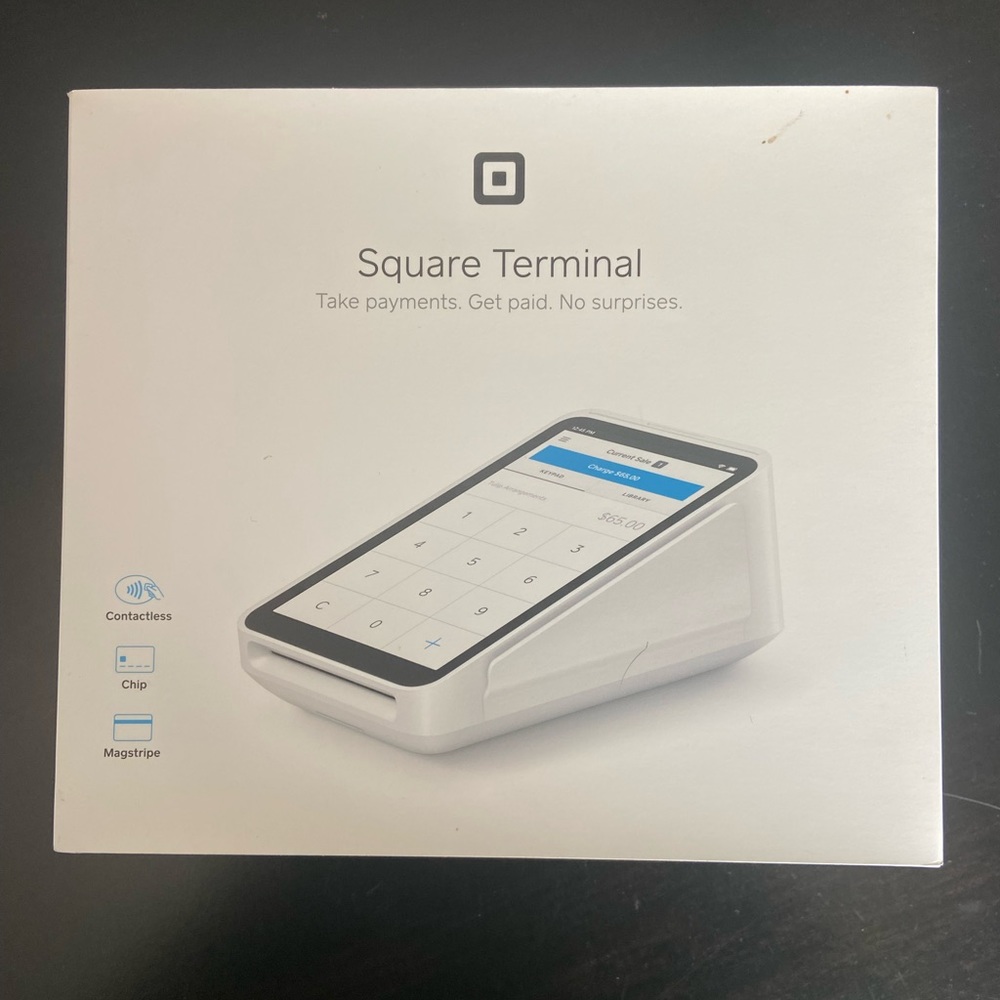Used square credit card terminal. Very good condition.
